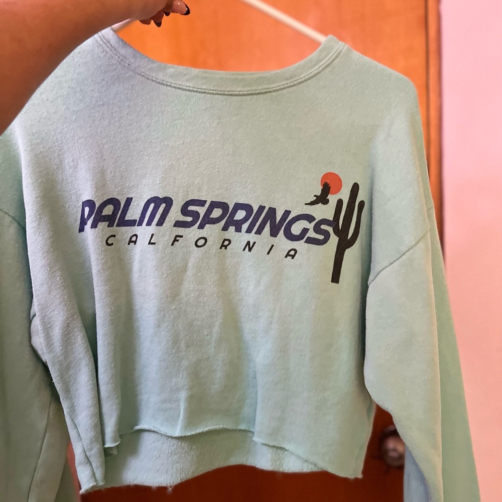 Mint green/teal cropped crew neck